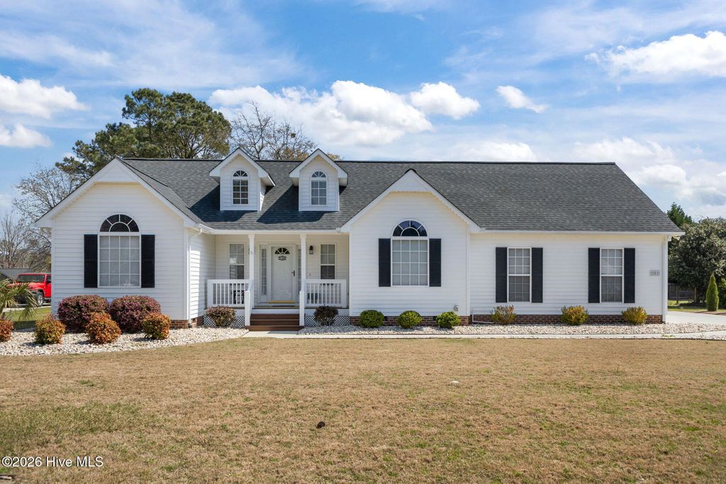 Photo of 202 Nikida Court, Swansboro, NC 28584 (MLS # 100568486)