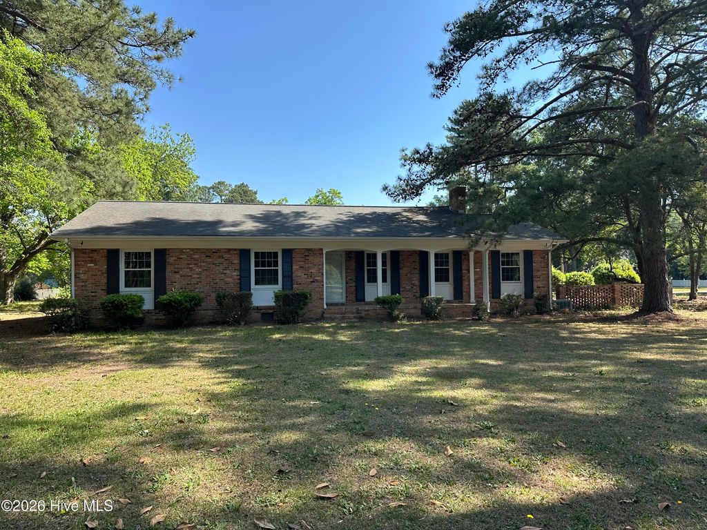 Photo of 1300 W Church Street, Laurinburg, NC 28352 (MLS # 100569212)