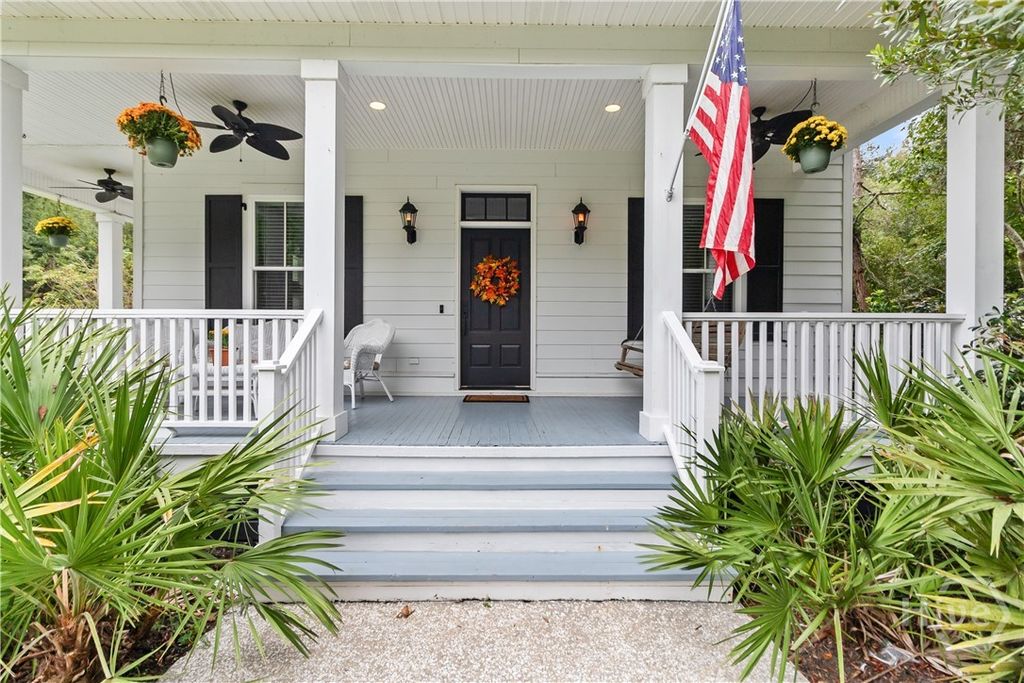 Photo of 20 Jacobs Circle, Richmond Hill, GA 31324 (MLS # SA355012)