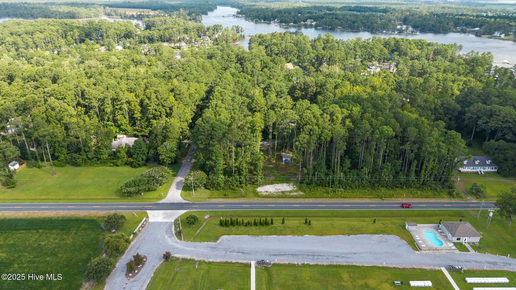 Photo of 690 Oriental Road, Oriental, NC 28571 (MLS # 100519942)