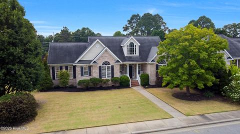 Homes For Sale - 416 Edenton Court<br/> Winterville, NC 28590