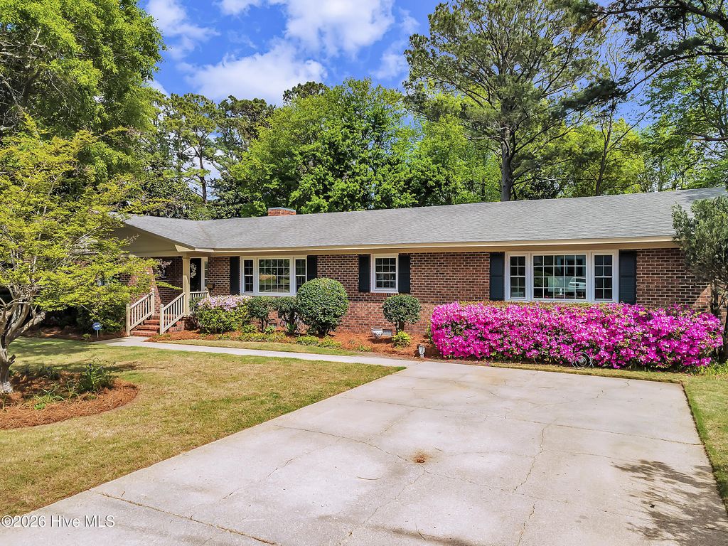 Photo of 700 Clyde Drive, Jacksonville, NC 28540 (MLS # 100567410)
