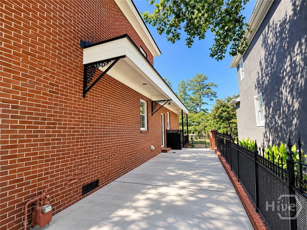 6 Conifer Square