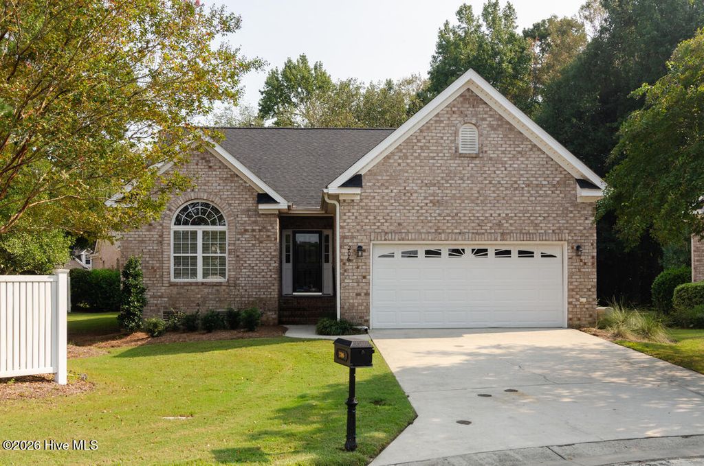 Photo of 206 Hanging Moss Court, Wilmington, NC 28412 (MLS # 100553134)