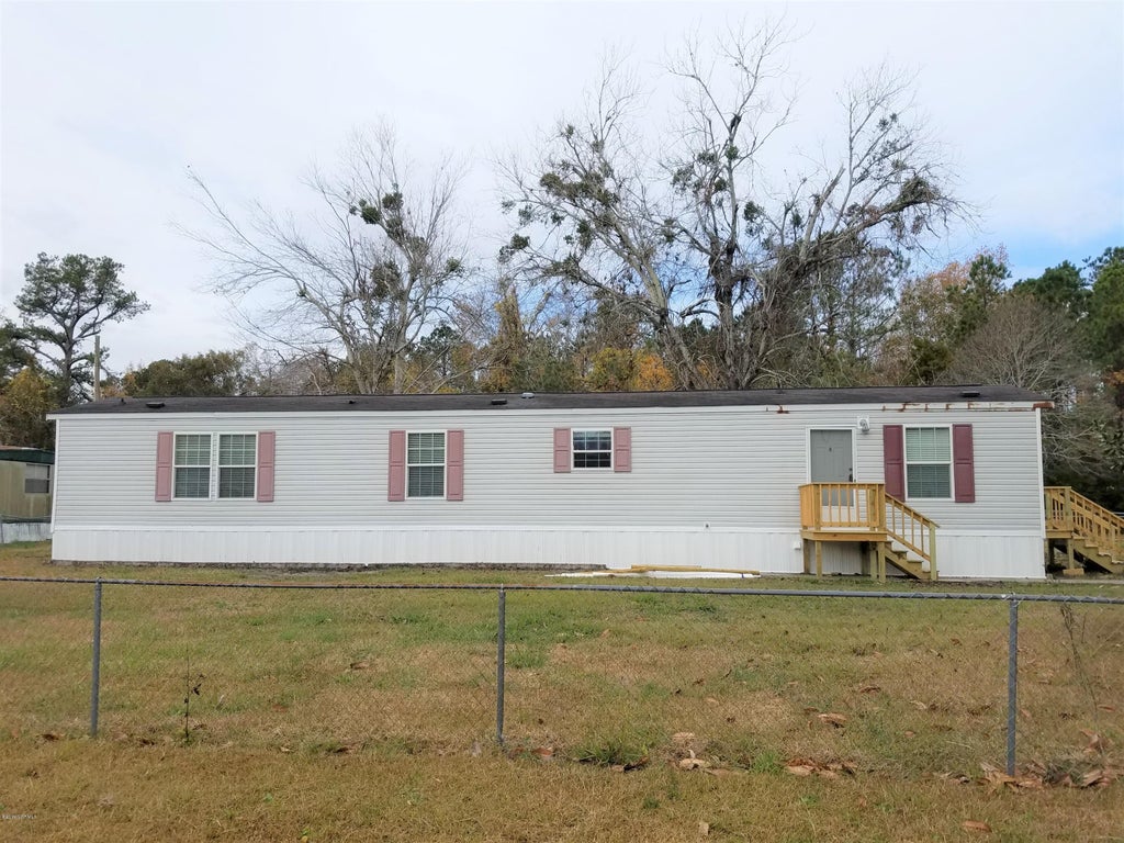 Photo of 1 Duke Drive, Hubert, NC 28539 (MLS # 100586720)