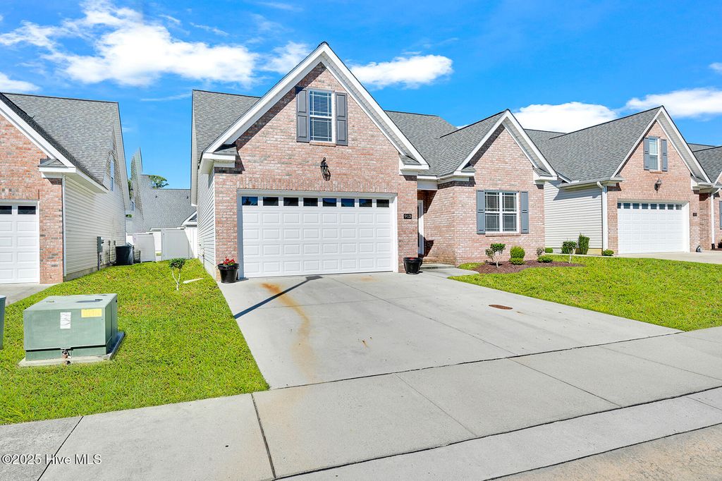 Photo of 913 Dearborn Court, Winterville, NC 28590 (MLS # 100528323)
