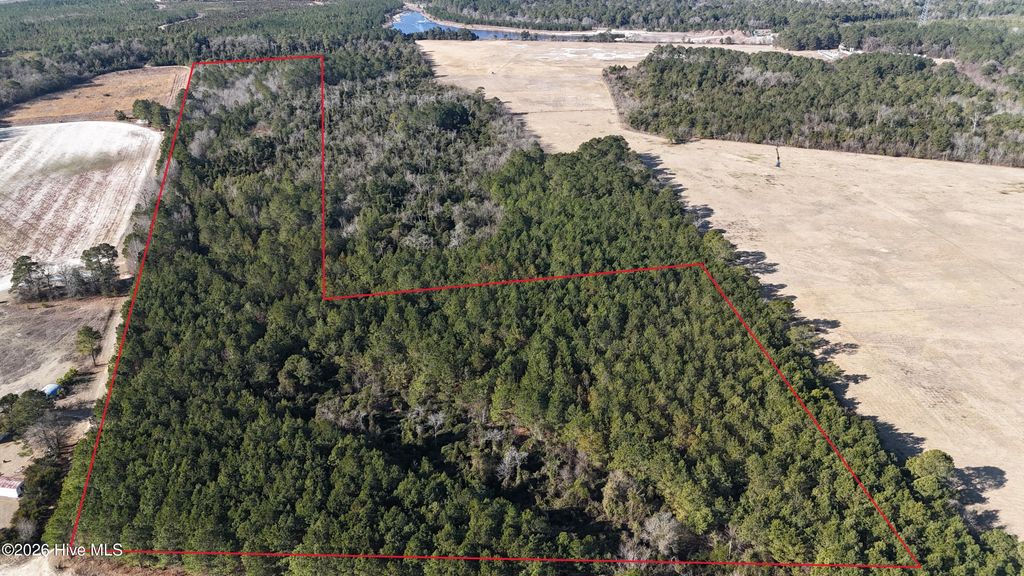 Photo of 523 Culbreth Smith Road, Elizabethtown, NC 28337 (MLS # 100568403)