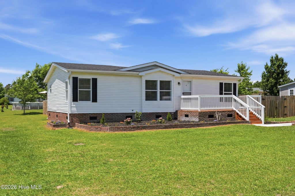 Photo of 1257 Old 30 Road, Maysville, NC 28555 (MLS # 100611607)