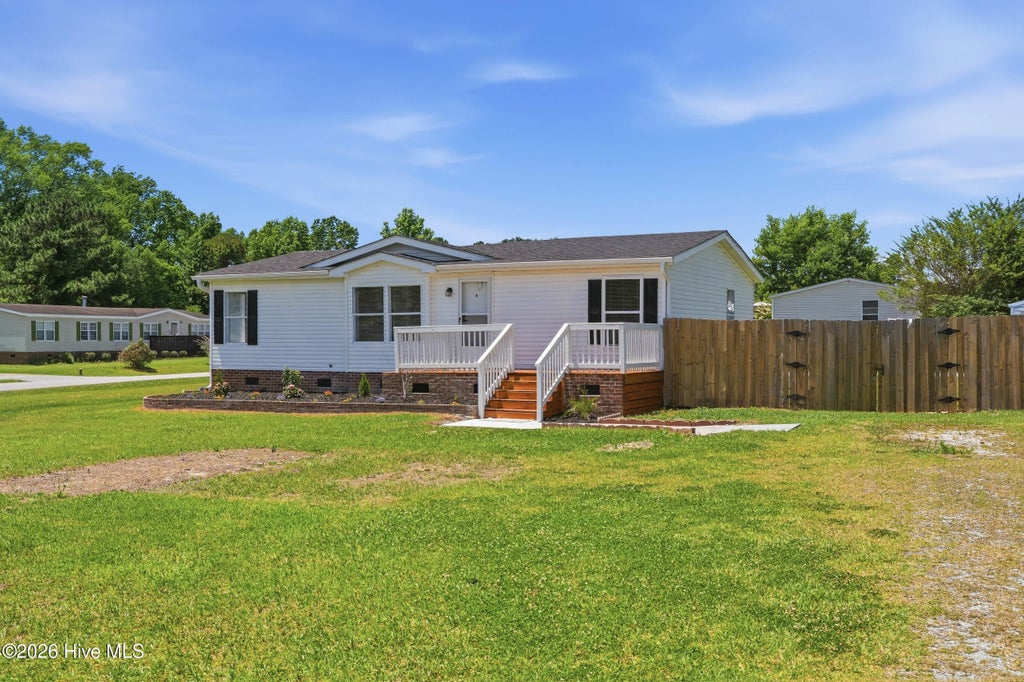 Photo of 1257 Old 30 Road, Maysville, NC 28555 (MLS # 100611607)