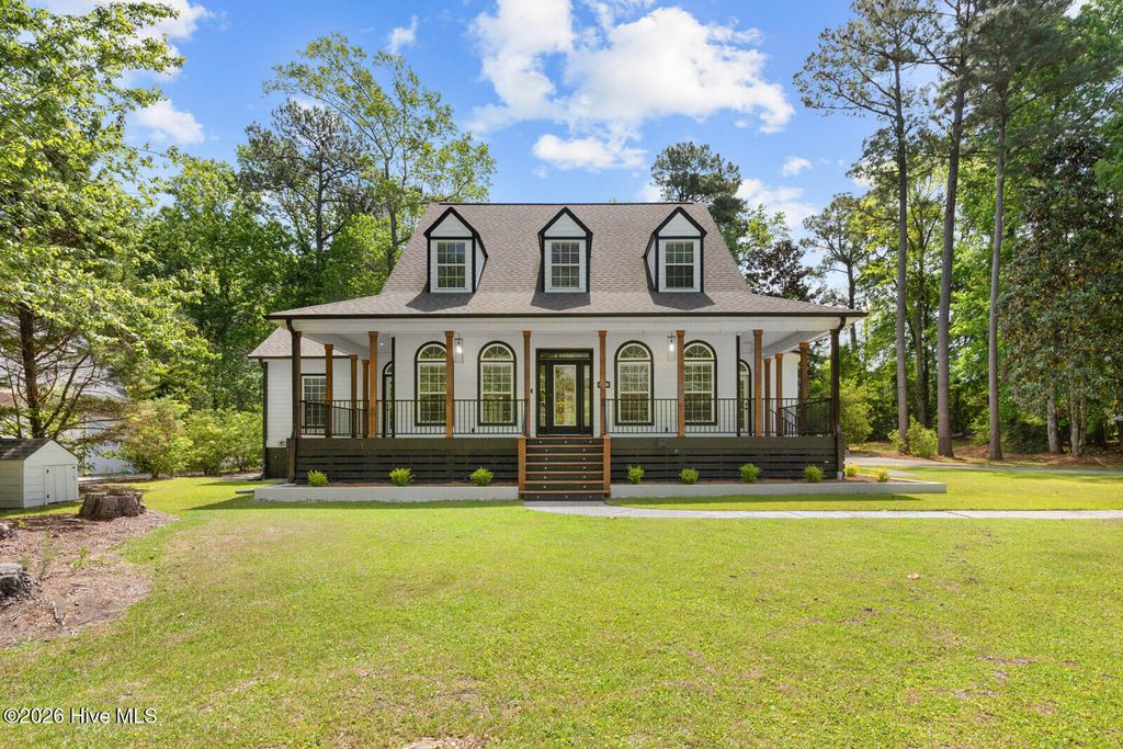 Photo of 108 Canvasback Point, Hampstead, NC 28443 (MLS # 100569189)