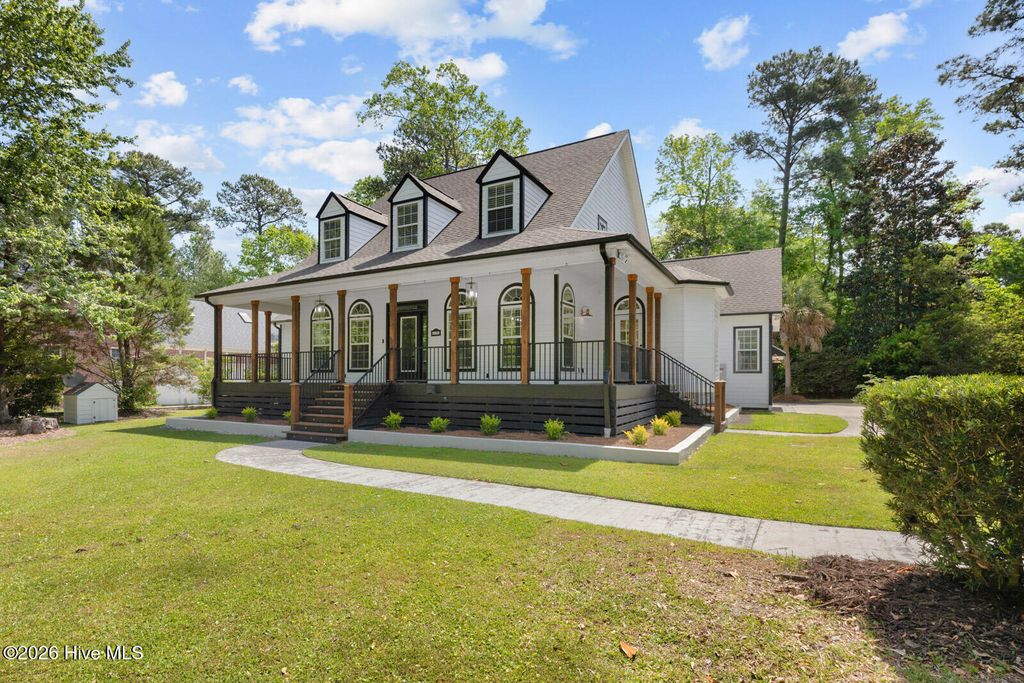 Photo of 108 Canvasback Point, Hampstead, NC 28443 (MLS # 100569189)