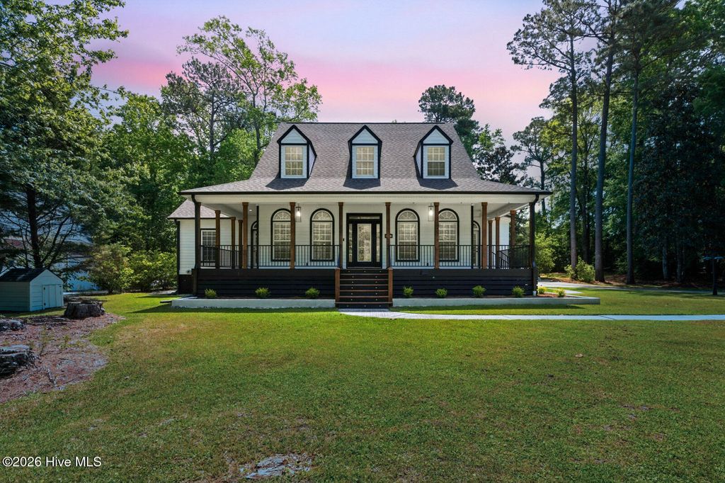 Photo of 108 Canvasback Point, Hampstead, NC 28443 (MLS # 100569189)