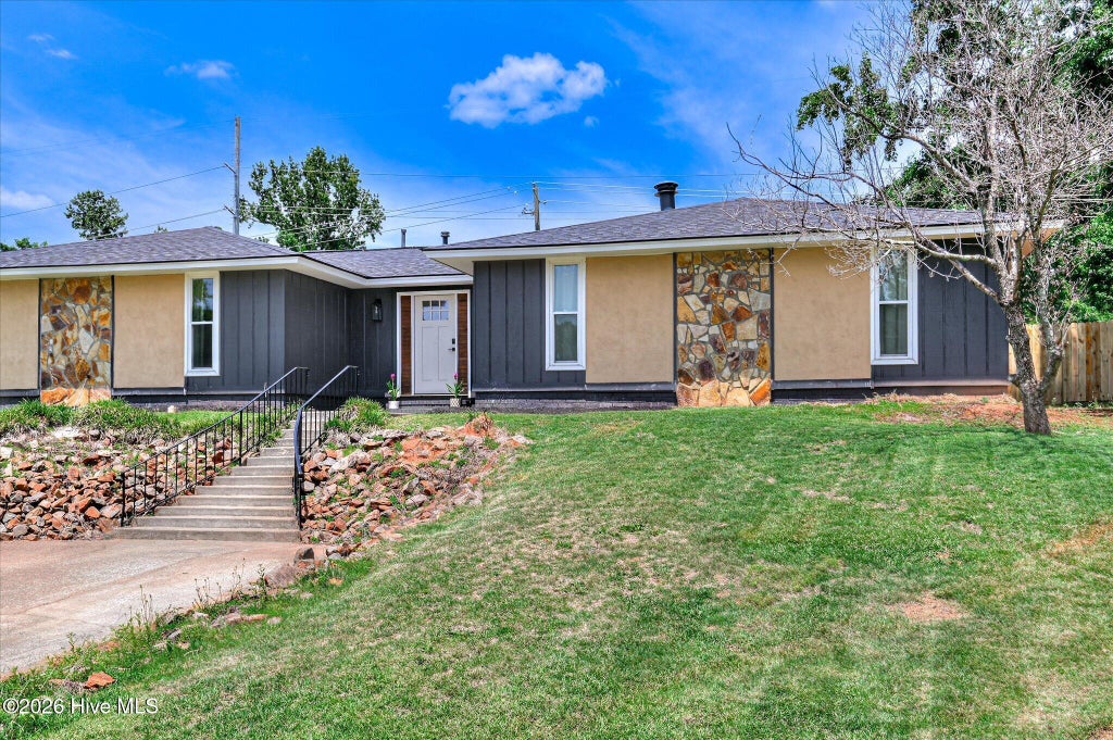 Photo of 131 Dresden Drive, Martinez, GA 30907 (MLS # 100584576)