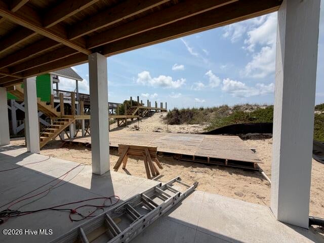 543 Ocean Boulevard W