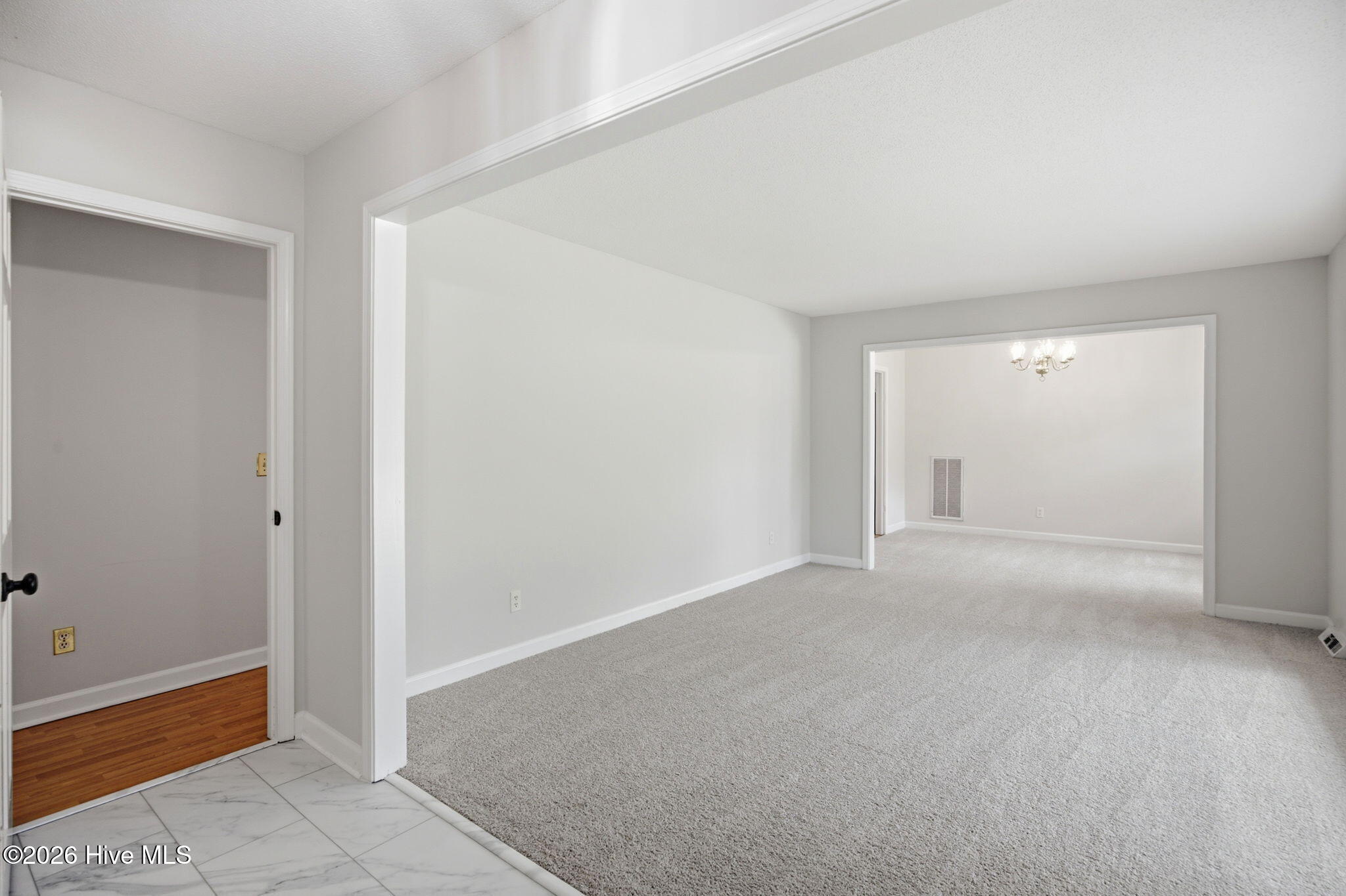 306 W Blackbeard Road W