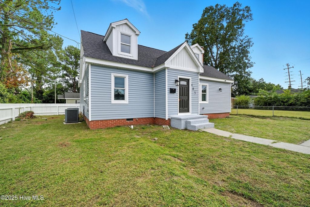Photo of 405 Speed Street, Elizabeth City, NC 27909 (MLS # 100529791)