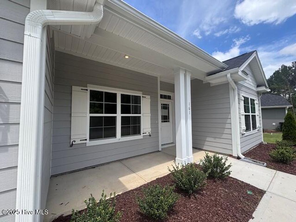 Photo of 161 Firethorn Circle, Wallace, NC 28466 (MLS # 100454099)