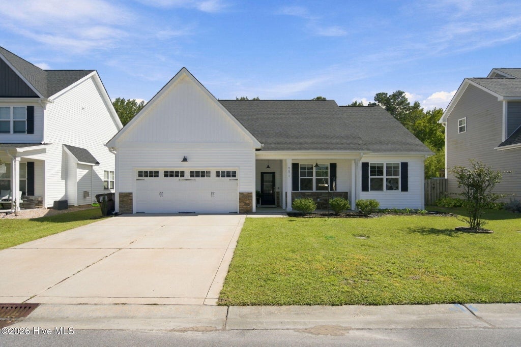 Photo of 2024 Blue Bonnet Circle, Castle Hayne, NC 28429 (MLS # 100610682)
