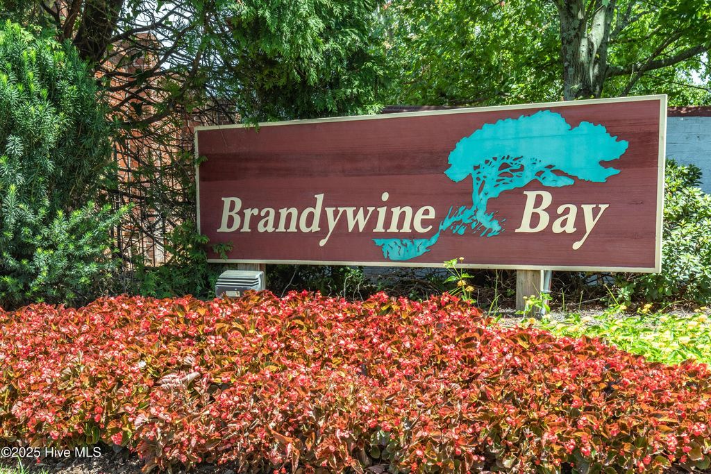 Photo of 156 Beaufort Court, Morehead City, NC 28557 (MLS # 100539687)