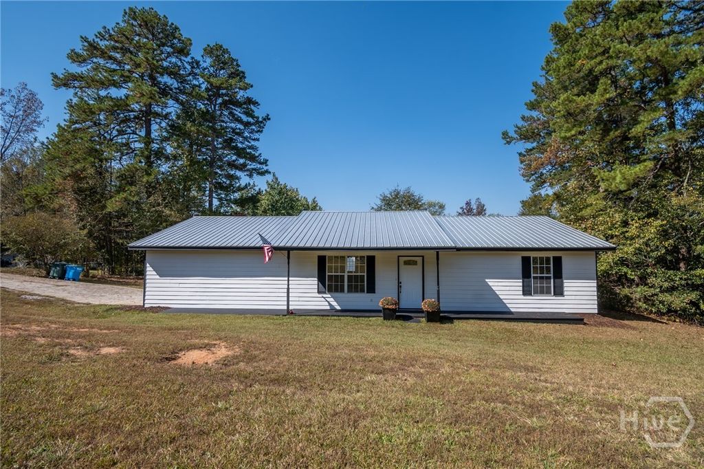 Photo of 248 Highland Estates Ests, Commerce, GA 30529 (MLS # CL342234)