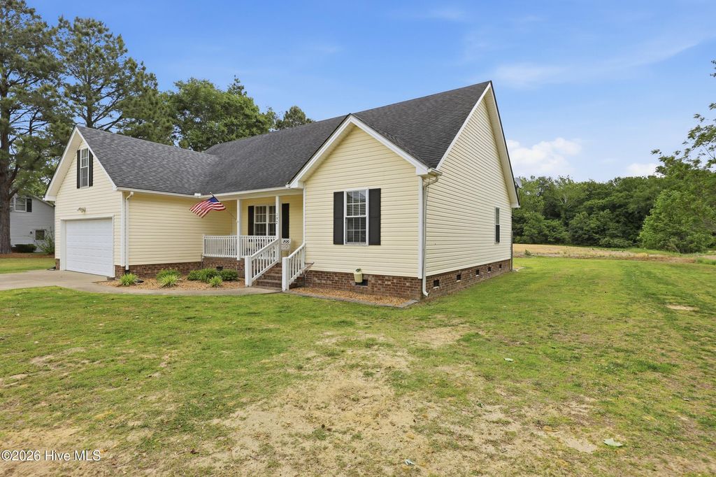 Photo of 192 Stevenson Drive, Hertford, NC 27944 (MLS # 100572372)