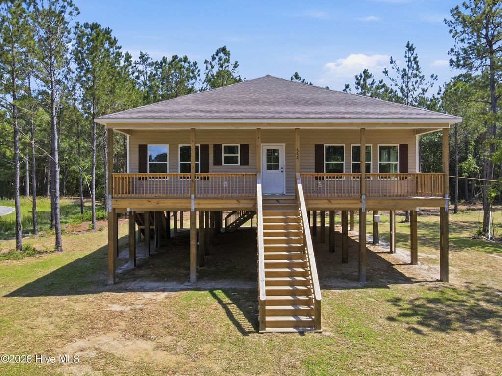 Photo of 622 Vandemere Creek Drive, Vandemere, NC 28587 (MLS # 100581352)