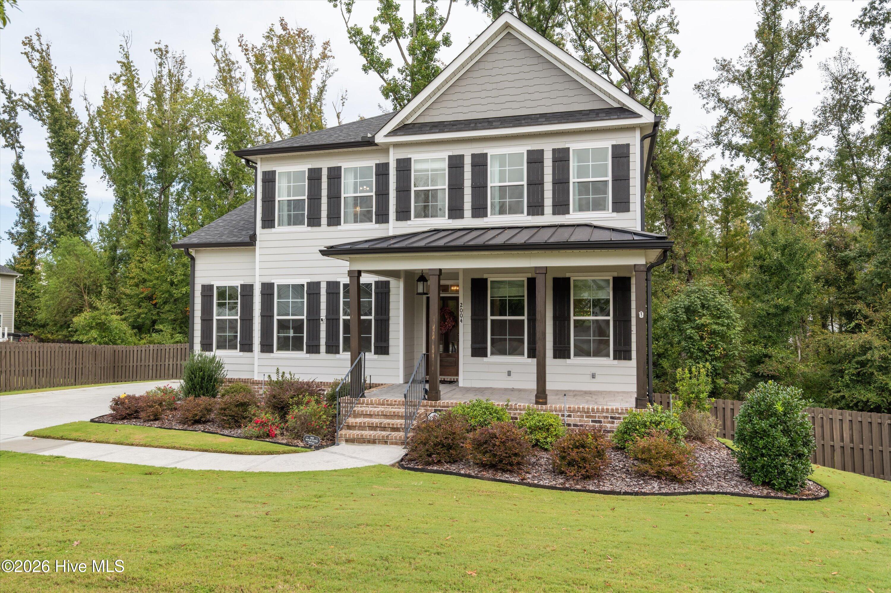 2004 Lacebark Court
