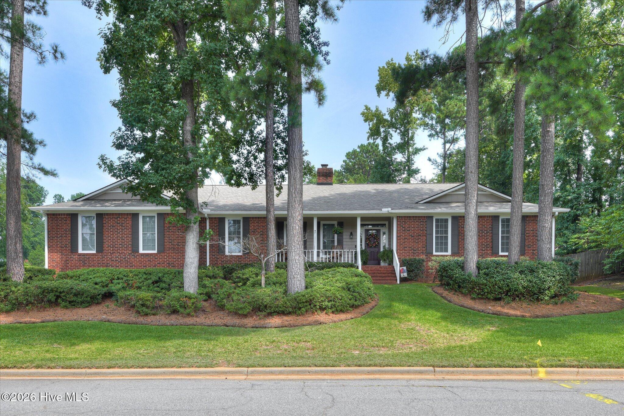 602 Branett Way