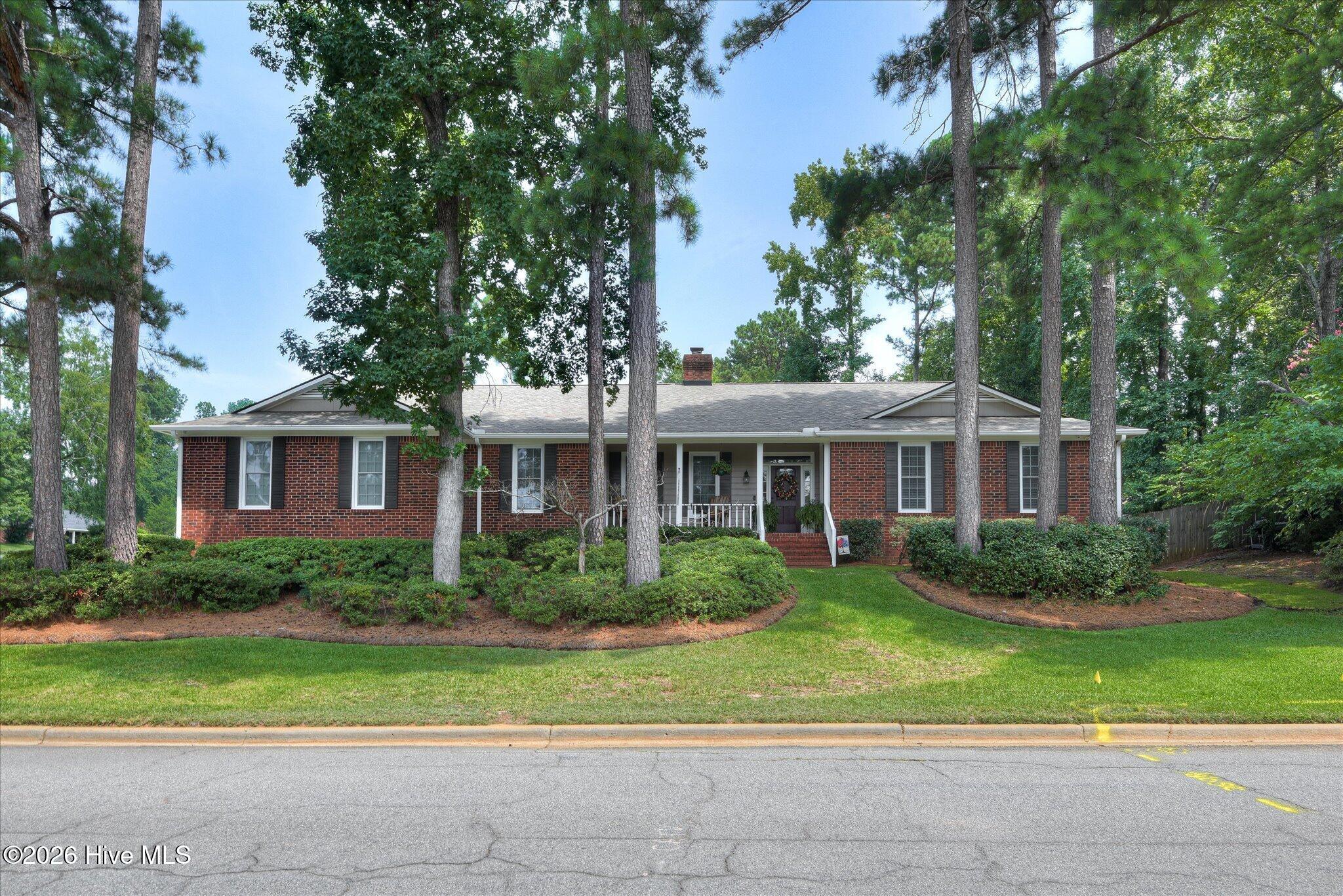 602 Branett Way
