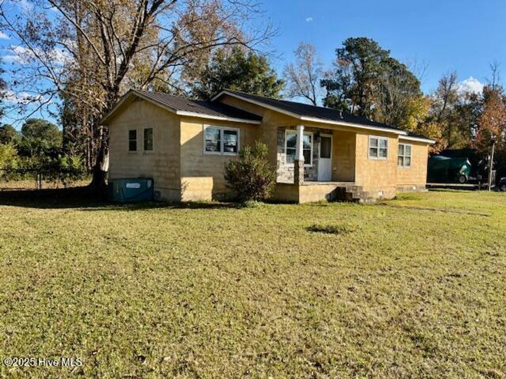 Photo of 145 Riggs Street, Jacksonville, NC 28540 (MLS # 100544105)