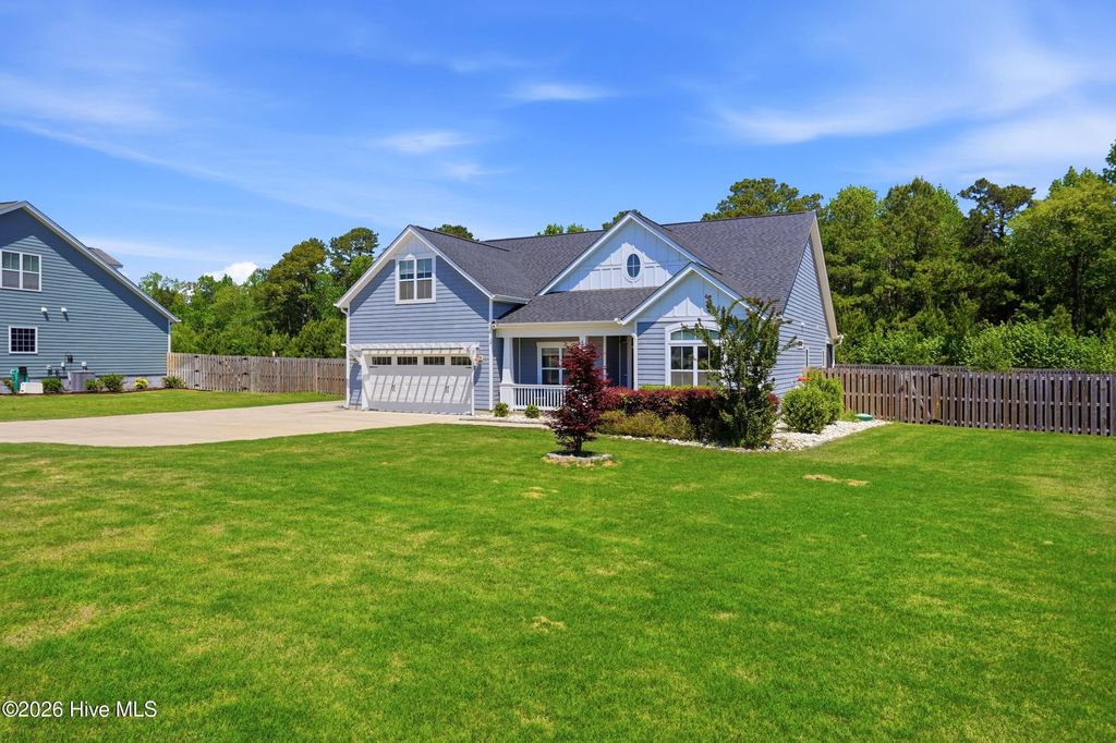 Photo of 6772 Campbells Ridge Drive SE, Leland, NC 28451 (MLS # 100569213)