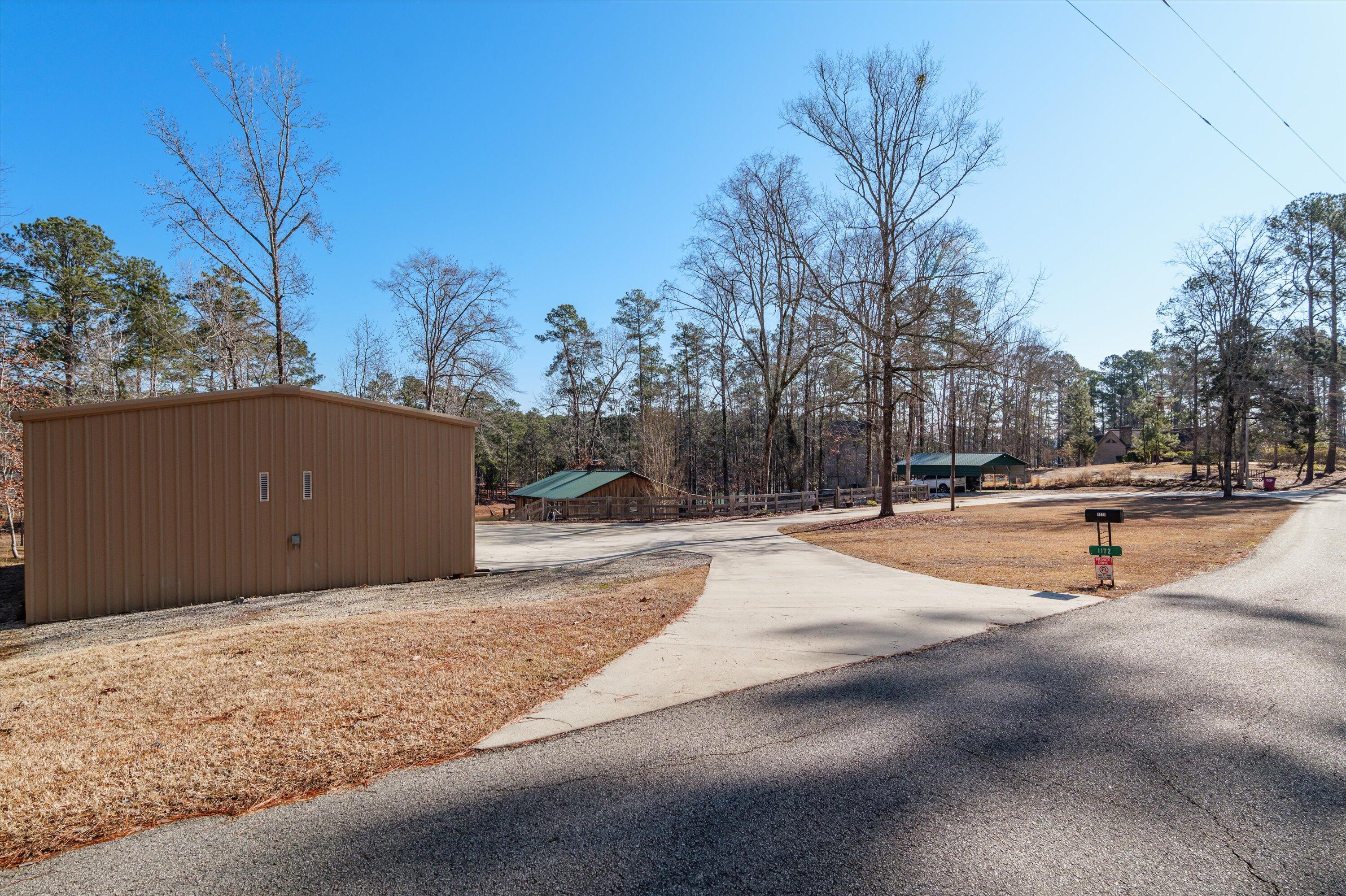 1172 Pawnee Drive
