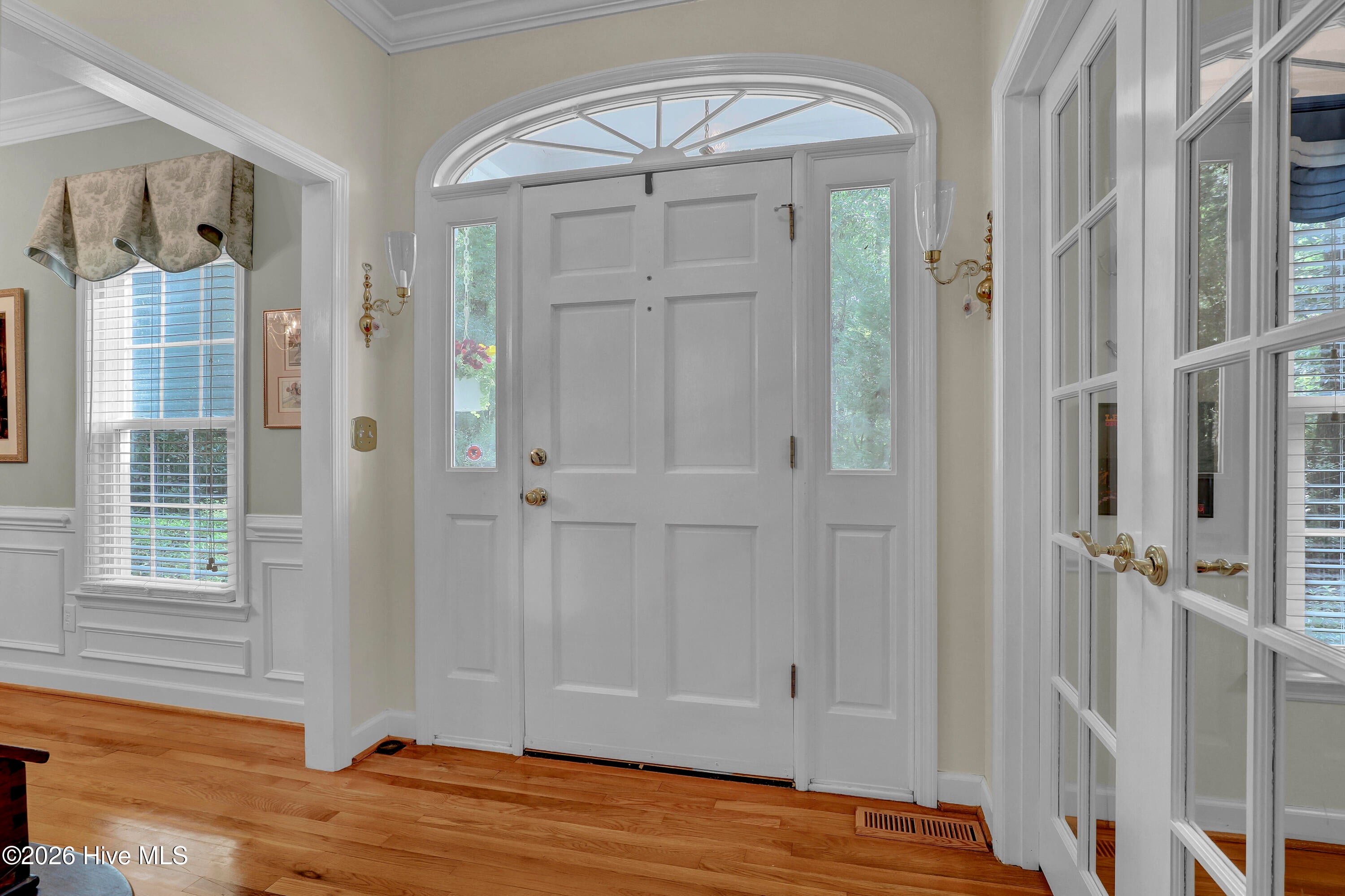 901 Saltwood Lane