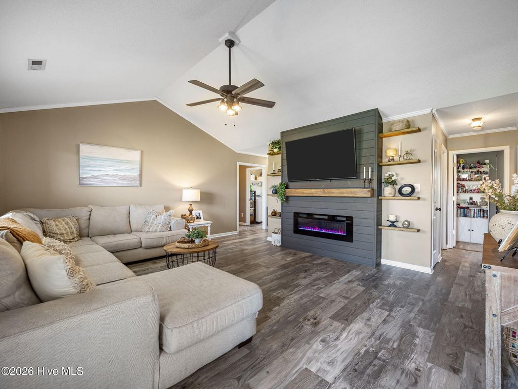 Photo of 108 High Cottage Lane, Richlands, NC 28574 (MLS # 100567595)