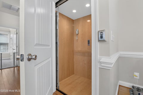 Tiny photo for 302 Vesta Court, Surf City, NC 28445 (MLS # 100591599)