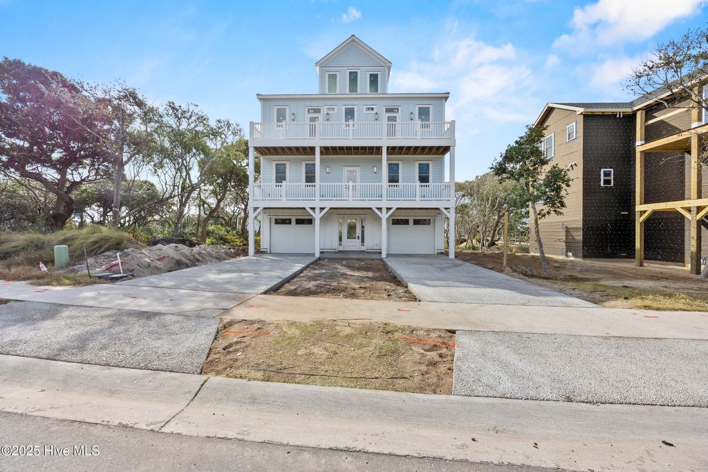 Photo of 55 Accolade Drive, Surf City, NC 28445 (MLS # 100543064)