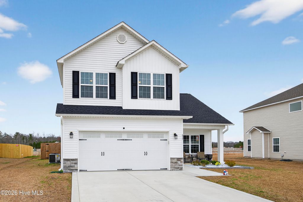 Photo of 637 Indigo Johnston Drive, Jacksonville, NC 28546 (MLS # 100558052)