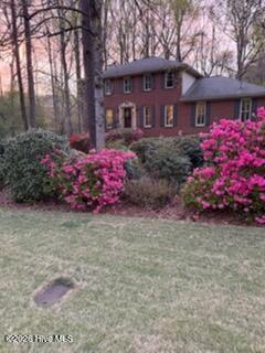 Homes For Sale - 3975 White Oak Lane<br/> Lilburn, GA 30047