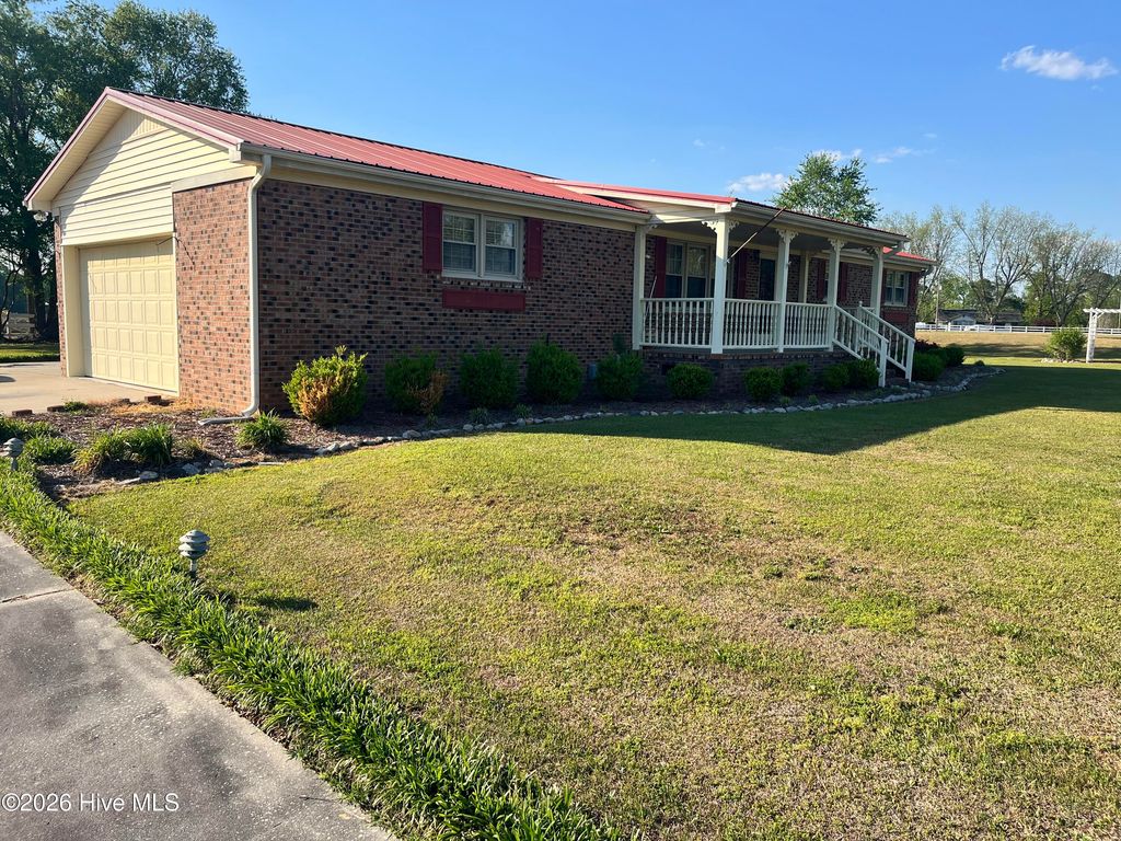 Photo of 10762 James B. White Hwy S. Hwy, Whiteville, NC 28472 (MLS # 100567064)