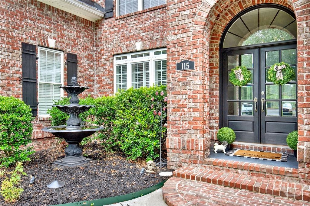 Photo of 115 Greenview Drive, Savannah, GA 31405 (MLS # SA353747)