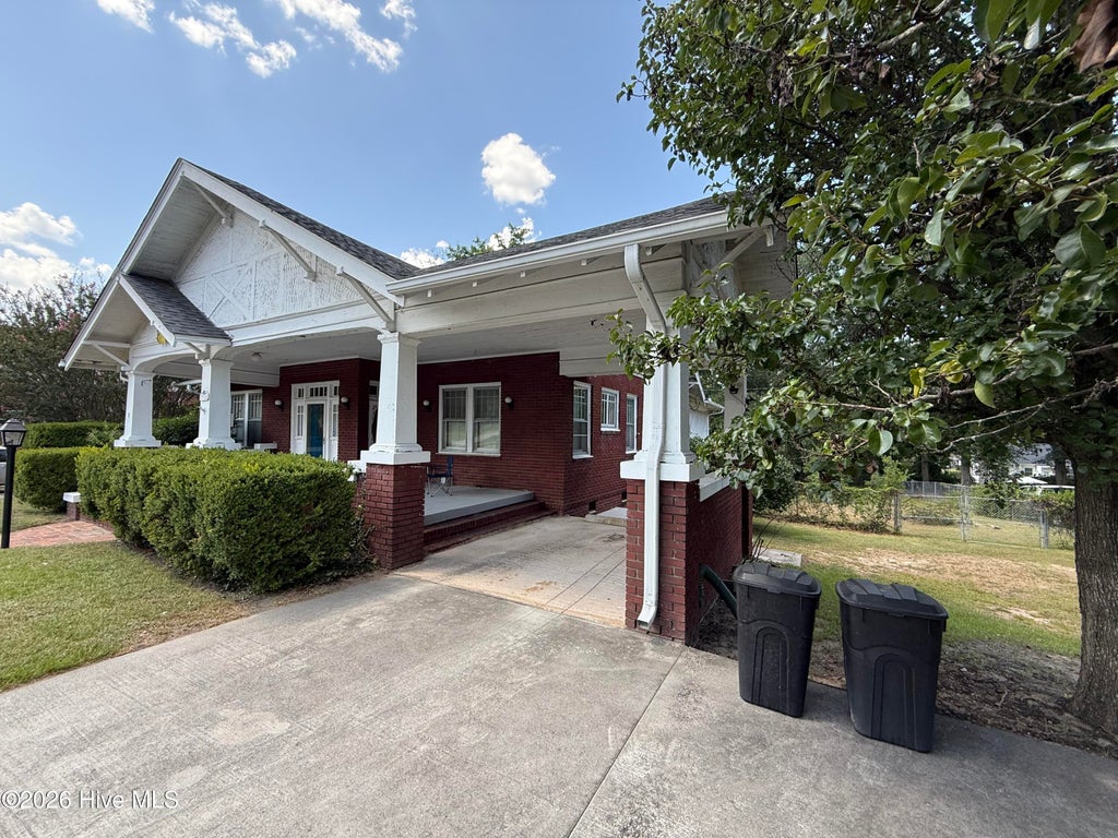 Photo of 1113 Fayetteville Road, Rockingham, NC 28379 (MLS # 100597282)