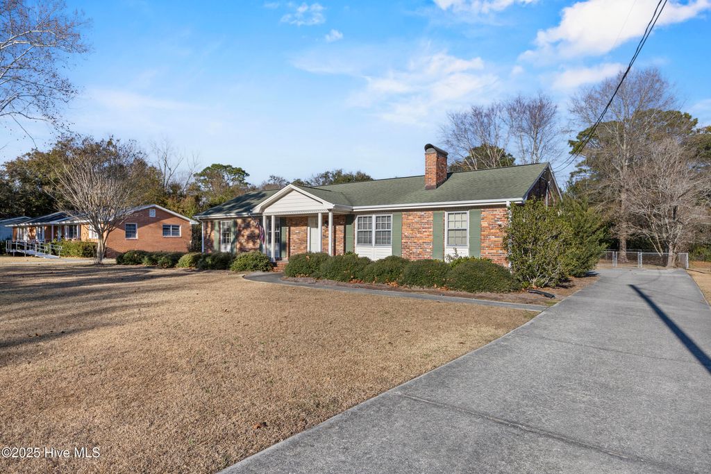 Photo of 317 Pemberton Drive, Wilmington, NC 28412 (MLS # 100546031)