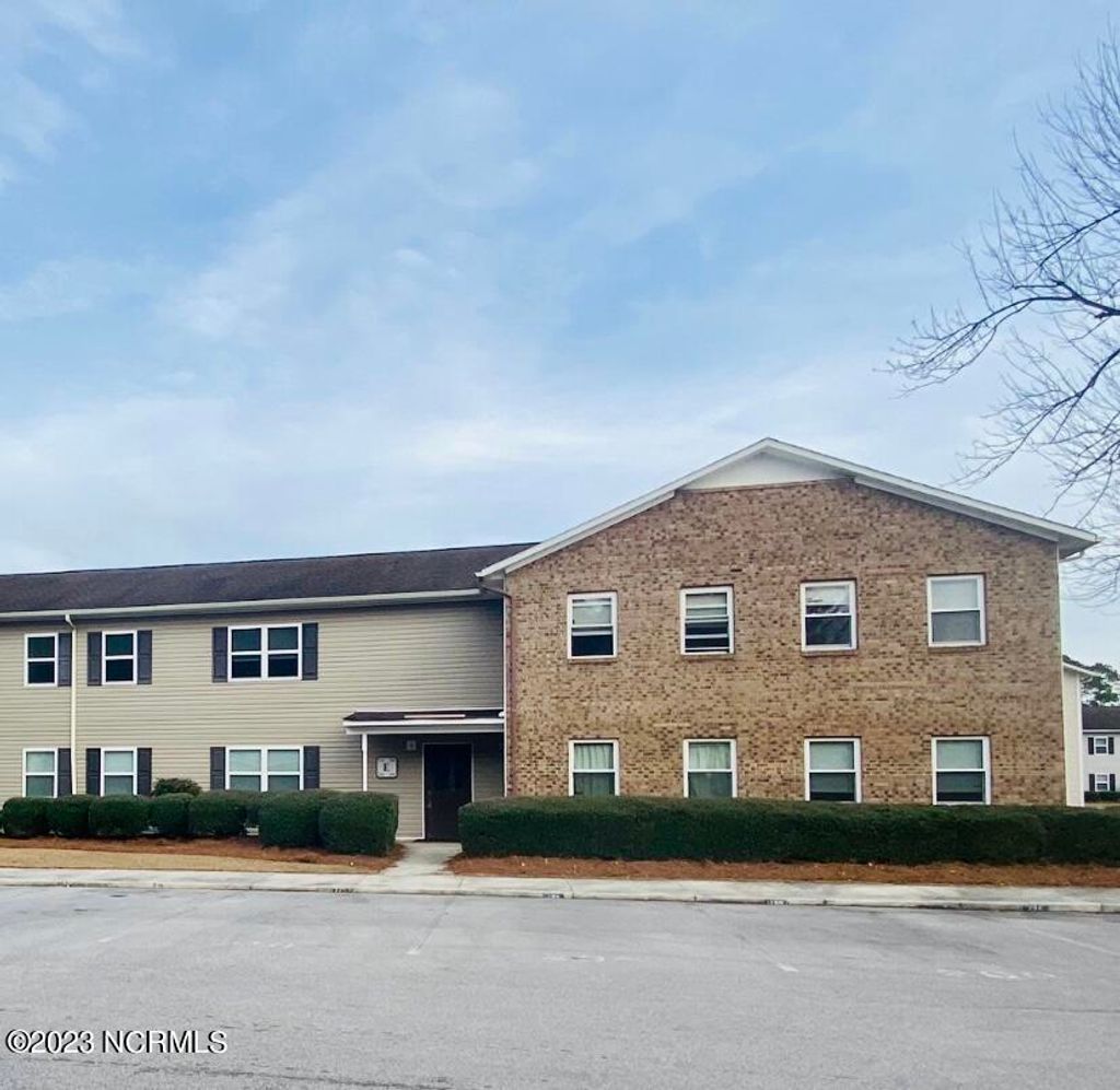 Photo of 210 Cordell Circle, Jacksonville, NC 28540 (MLS # 100552463)