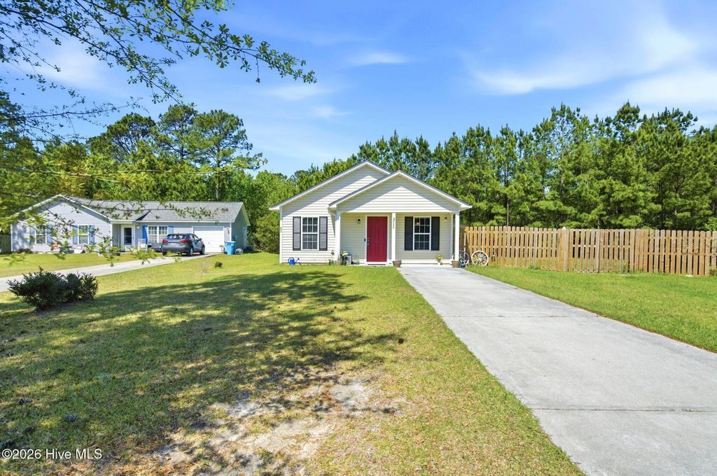 Photo of 311 Snow Bell Court, Richlands, NC 28574 (MLS # 100567407)