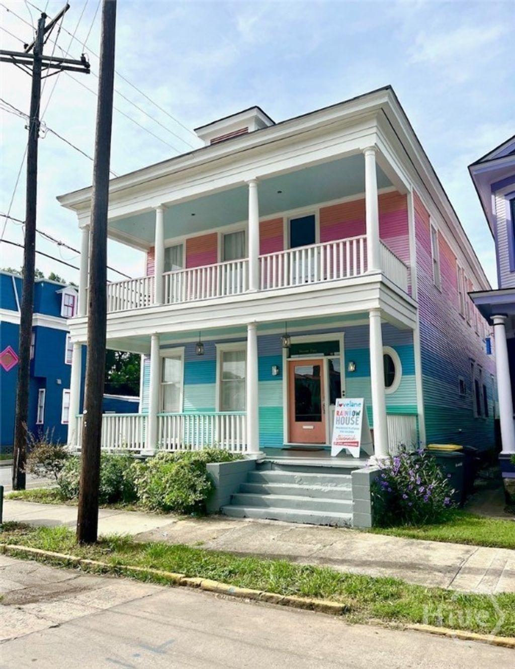 Photo of 25 E 40th Street, Savannah, GA 31401 (MLS # SA349921)