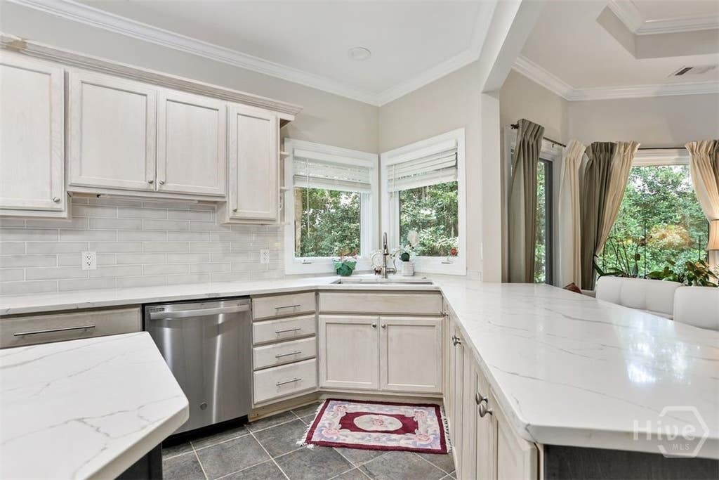 Photo of 5 Poor Clares Lane, Savannah, GA 31411 (MLS # SA361676)
