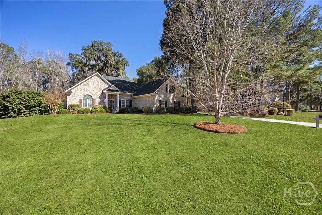 Photo of 99 Mcgregor Circle, Richmond Hill, GA 31324 (MLS # SA349107)