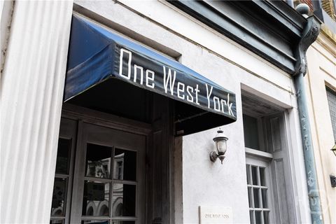 Condo For Sale - 1 W York Street #D<br/> Savannah, GA 31401