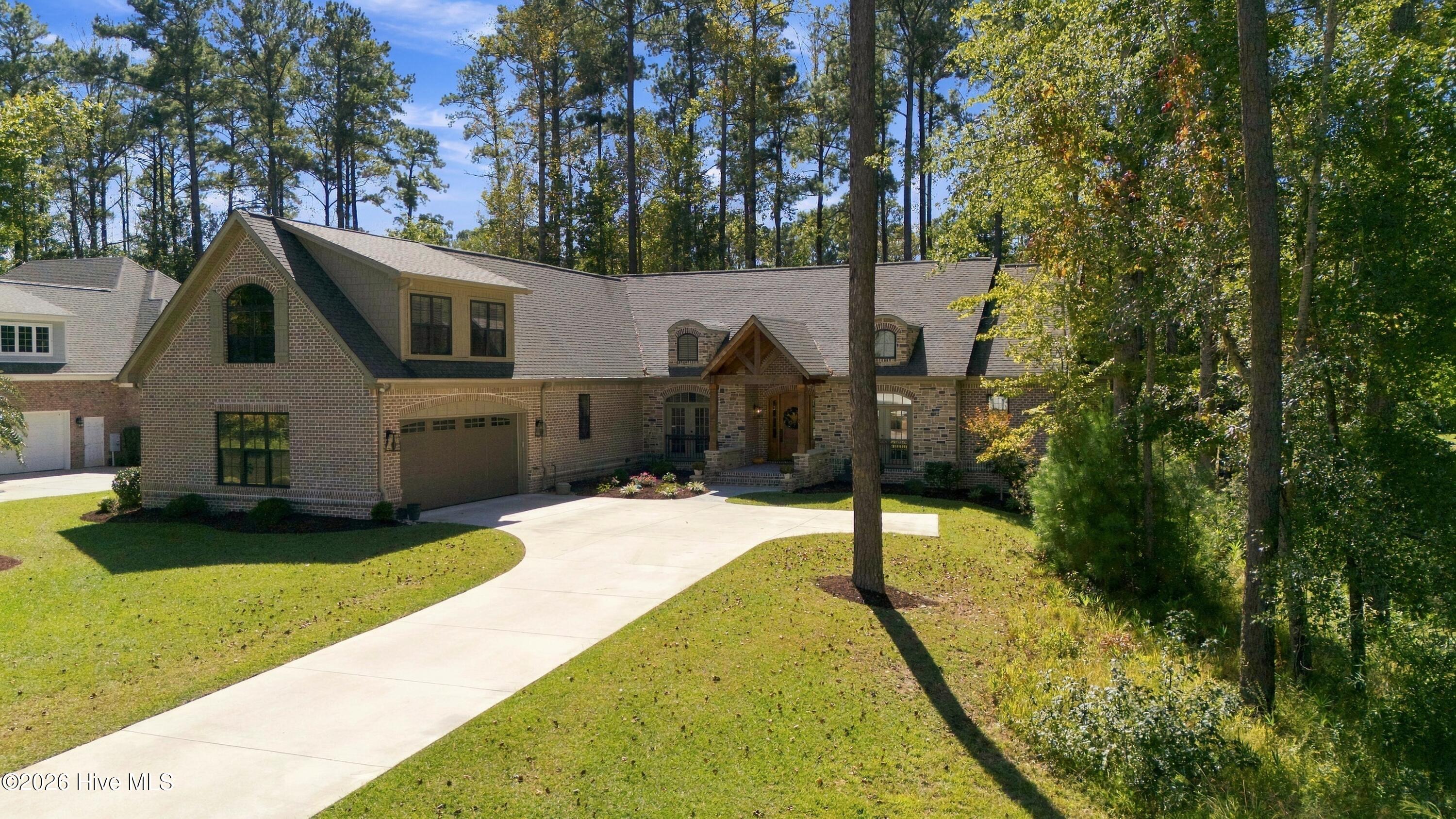 4557 Moss Bend
