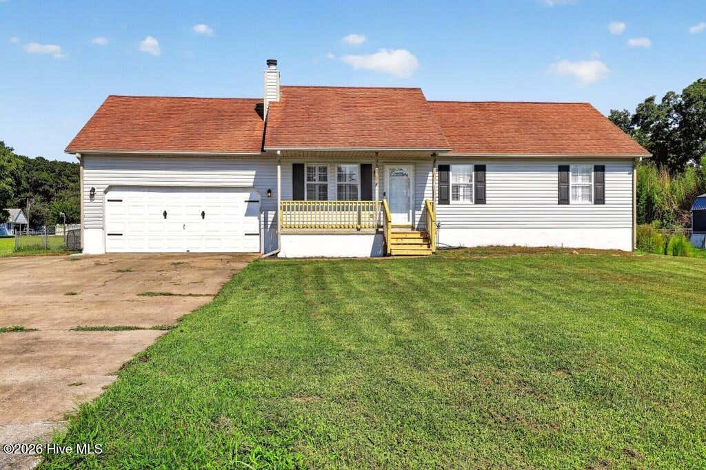 Photo of 110 Green Tree Lane, Newport, NC 28570 (MLS # 100598126)